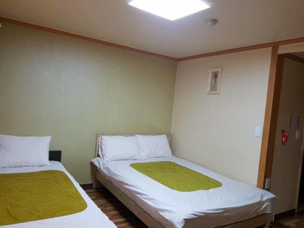 Green And Blue Hotel Pyeongchang Exterior foto